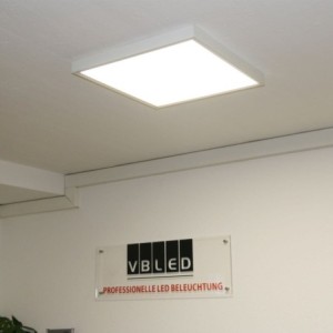 Surface-mounted frame for LED panel with click system (62 cm x 62 cm)