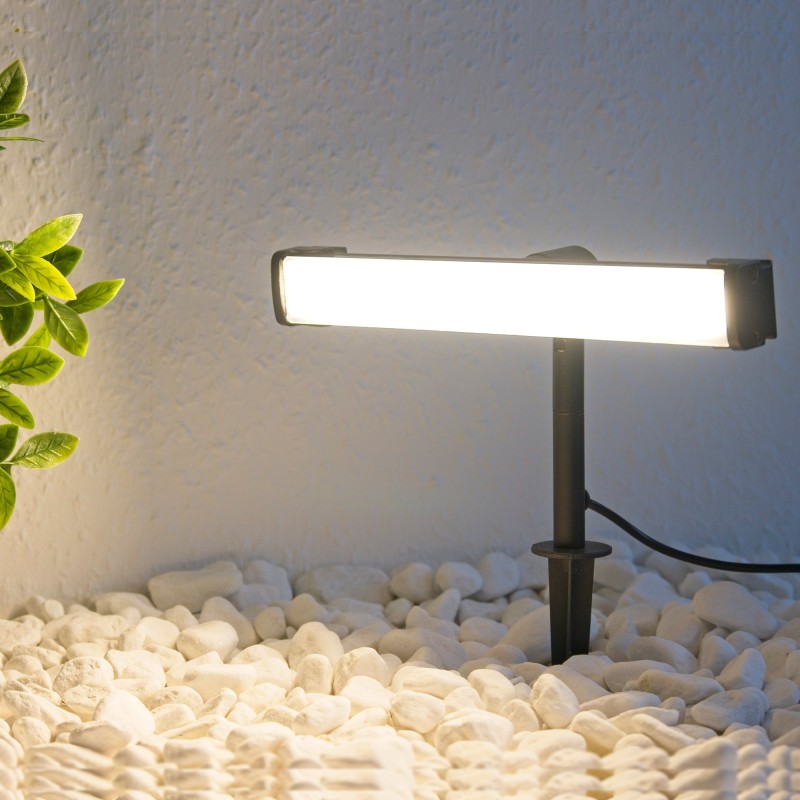 Gartus® LED Earth Spike Spotlight swivelling with Earth Spike 12VAC/DC 5.5W 3000K Gartus® LED Earth Spike Spotlight swivelling with Earth Spike 12VAC/DC 5.5W 3000K
