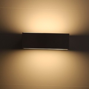 LED wall light with two light outlets 10W