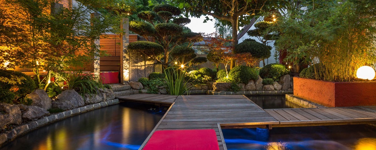 garden-spotlight